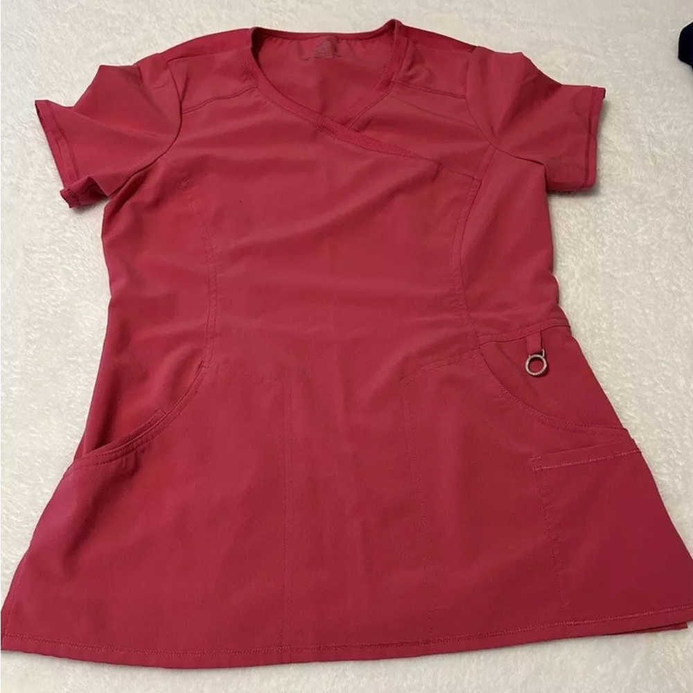 Cherokee Infinity Size S/CH P HOT PINK  3 Pockets V Neck